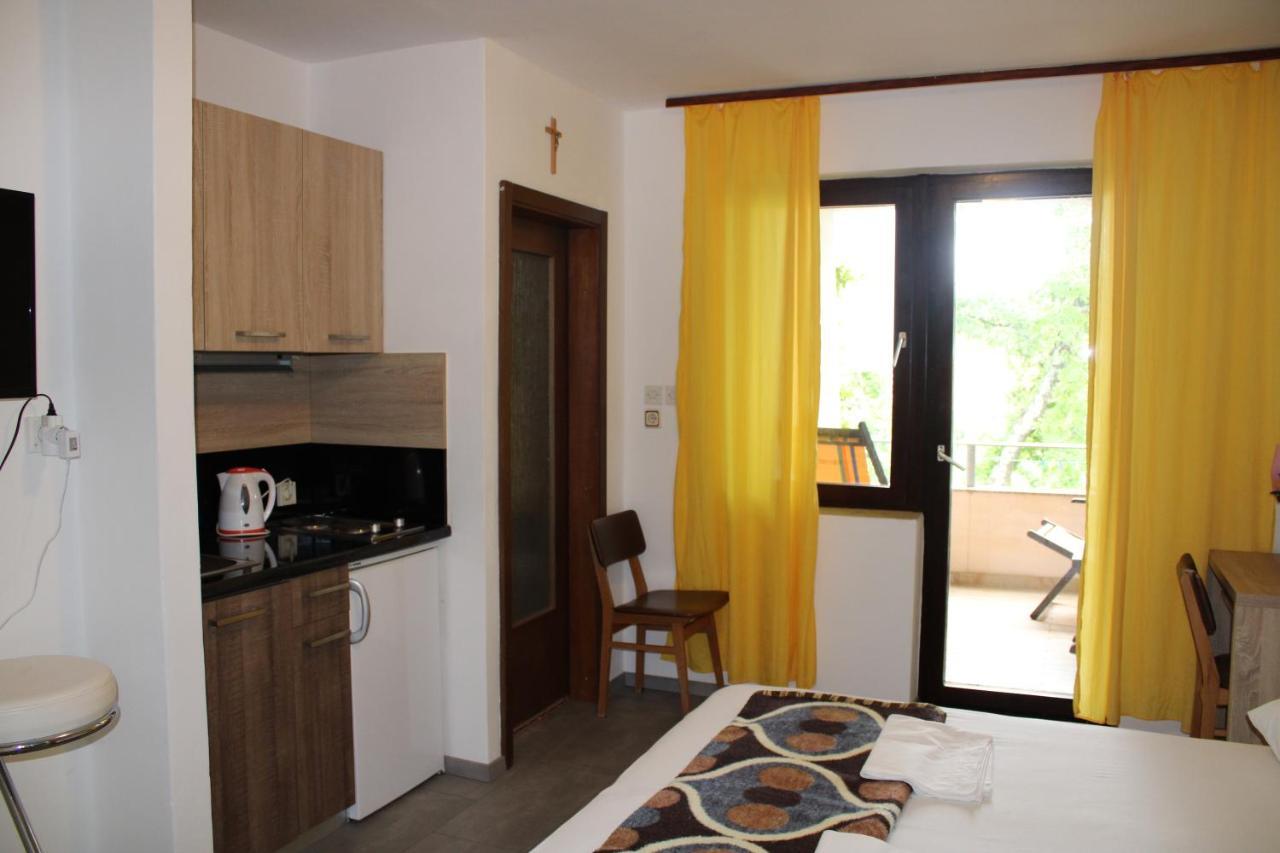 Studio Apartman Stefanija 셀스 외부 사진